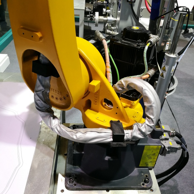 DPCG Industrial Robot Matching Aramid Casing